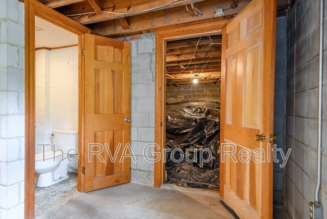 Building Photo - 36 Ferndale Drive