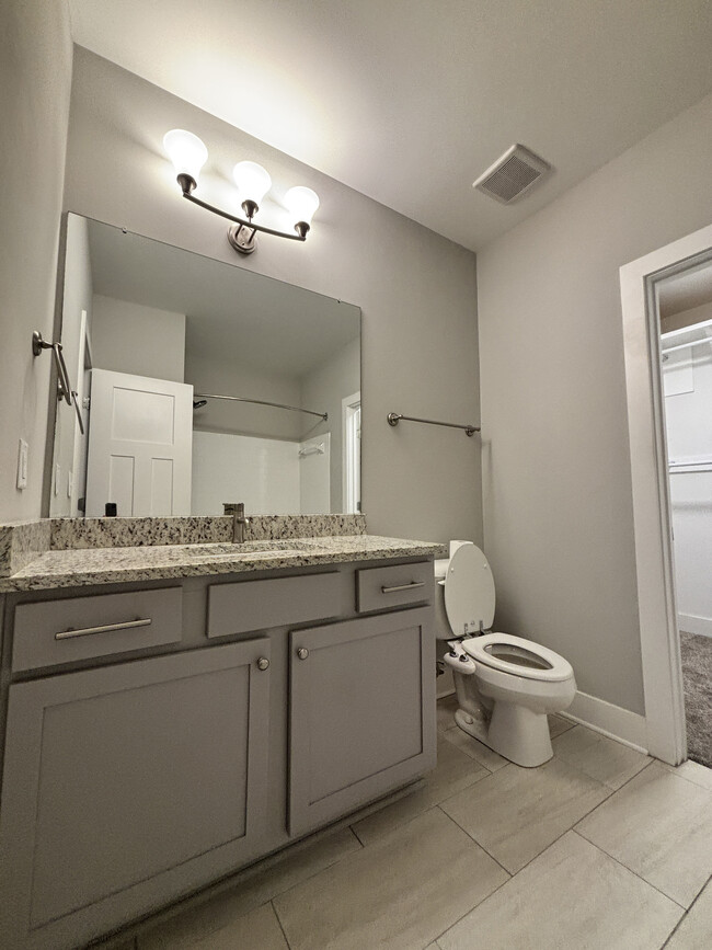 Building Photo - 934 Governors Ct