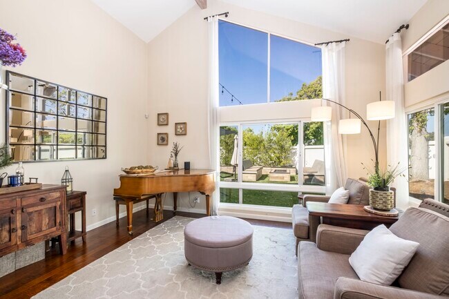 Building Photo - 4971 Hemlock