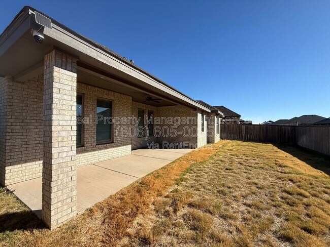 Building Photo - 801 N 5th St