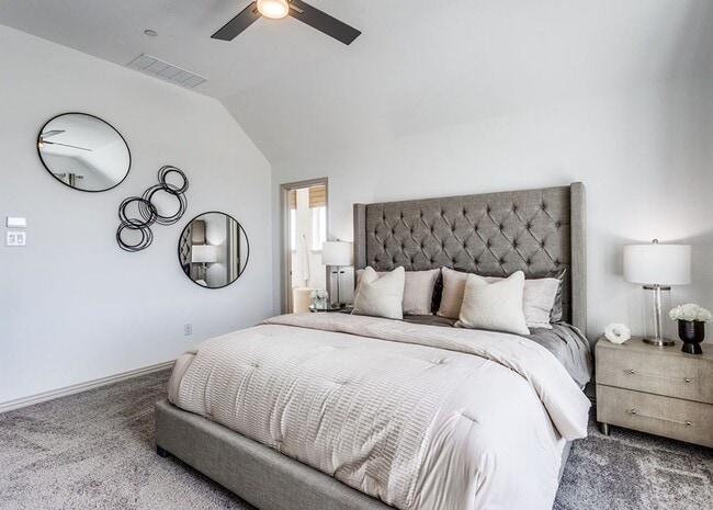 Building Photo - Modern Two-Story Townhouse in Celina