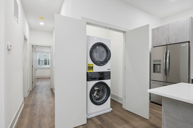 Building Photo - 2719 W St Georges Ct