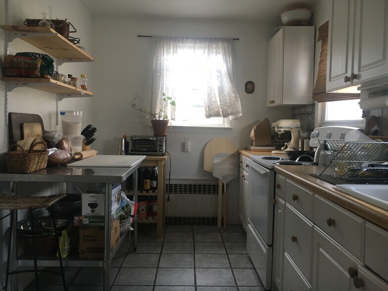 Building Photo - 61 Indiana Ave