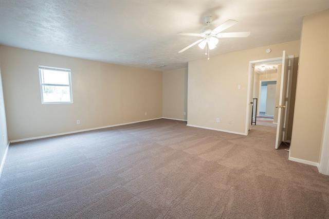 Building Photo - 710 Pyramid Dr