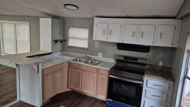 Building Photo - Mobile Home