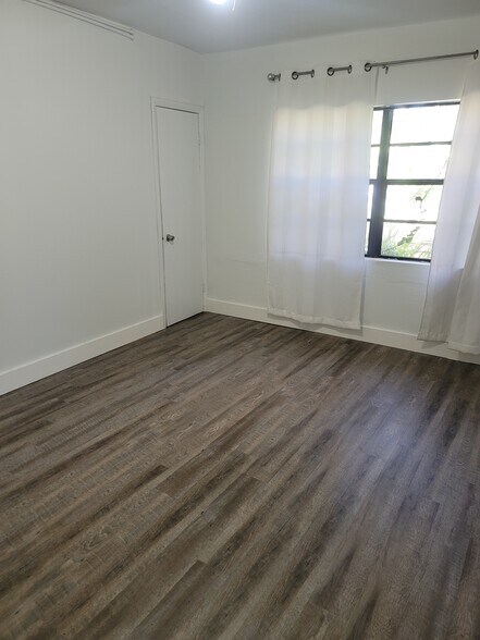 Building Photo - 8603 SW 68th Street Rd