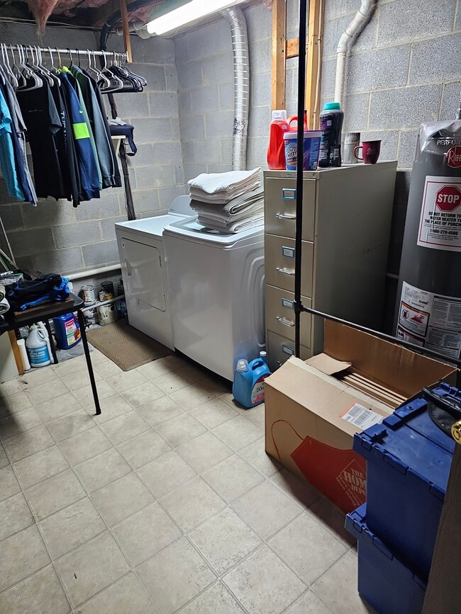 Washer, new, and dryer not to be replaced if break - 130 Little River Dr