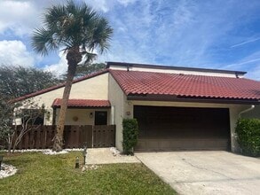 Building Photo - 541 NE 47th St