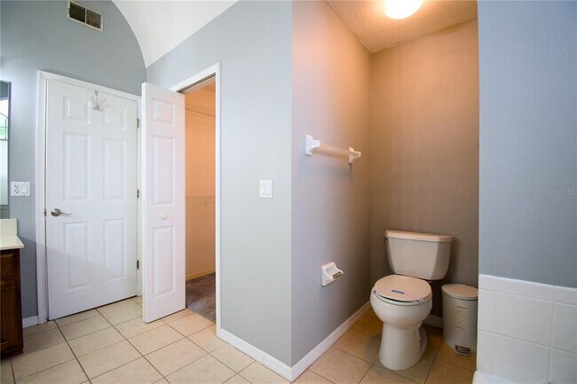 Building Photo - 447 Via Del Sol Dr
