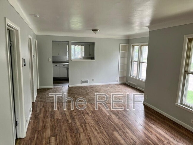 Building Photo - 1553 Illinois Ave