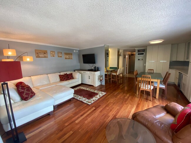 Building Photo - All Utilities Included in Furnished 2 Bed,...