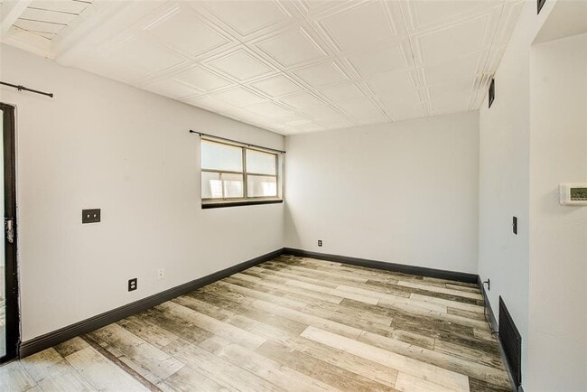 Building Photo - 10453 Carrollbrook Cir