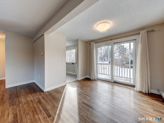 Building Photo - 275 Pierremount Ave