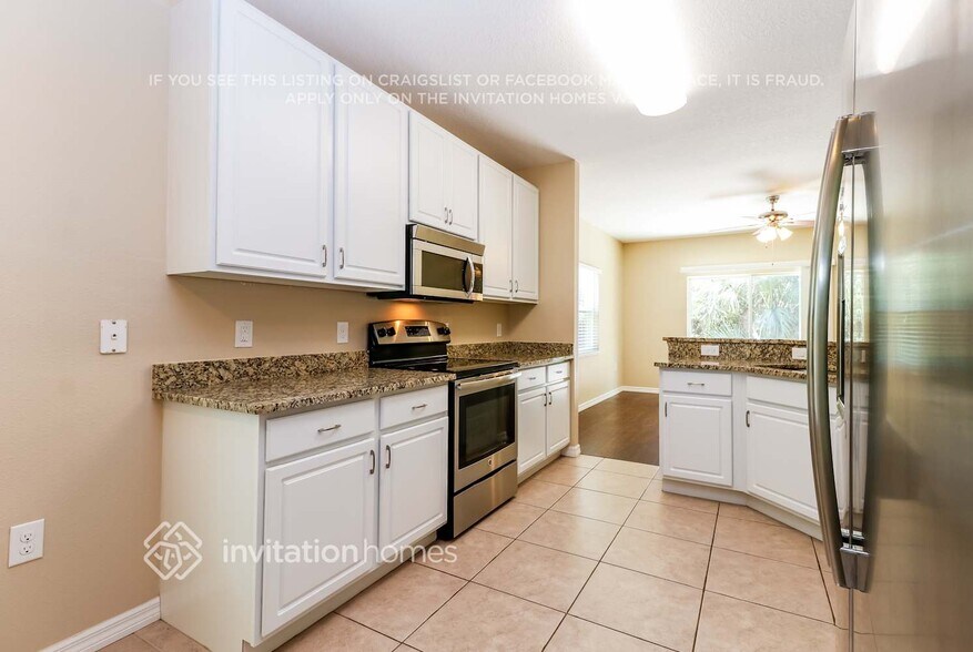 Building Photo - 2443 Longworthy Rd