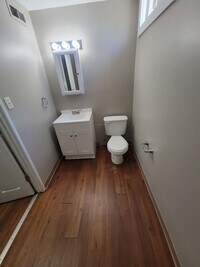 Building Photo - 2928 Landon Dr