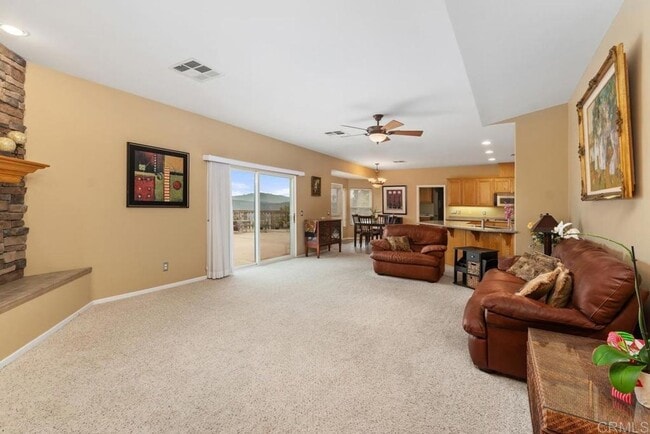 Building Photo - BEAUTIFUL 4BR/3BA home in SINGING HILLS VI...