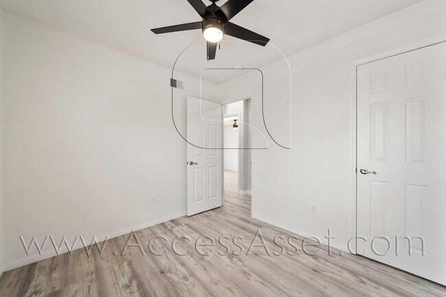 Building Photo - 1636 Zoro Way