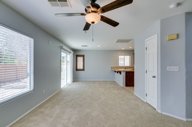 Building Photo - Bright Northwest Home with Loft & Mountain Views!