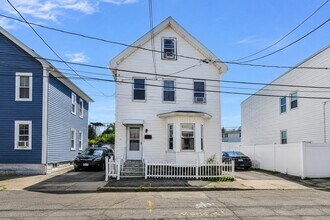 Building Photo - 27 Franklin Ave
