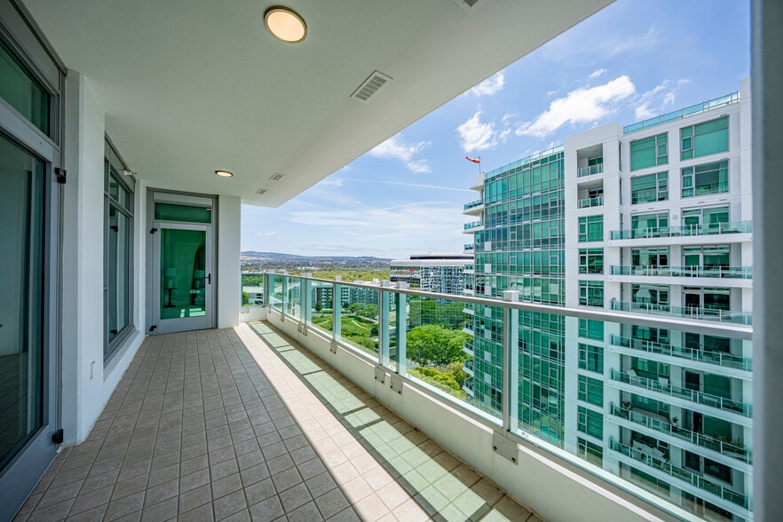 Building Photo - 3141 Michelson Dr