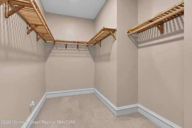 Building Photo - 131 Oval Rd