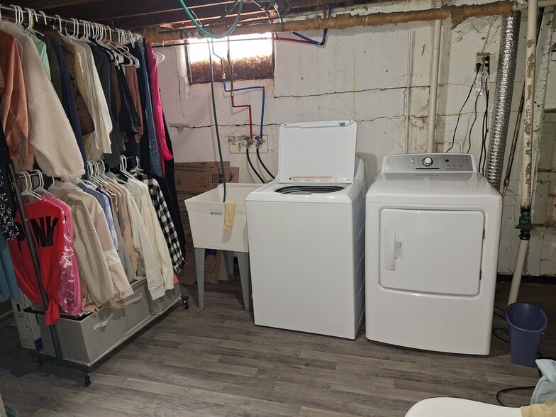 Building Photo - 1103 Highland Ave