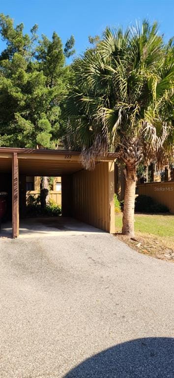 Building Photo - 222 Crown Oaks Way