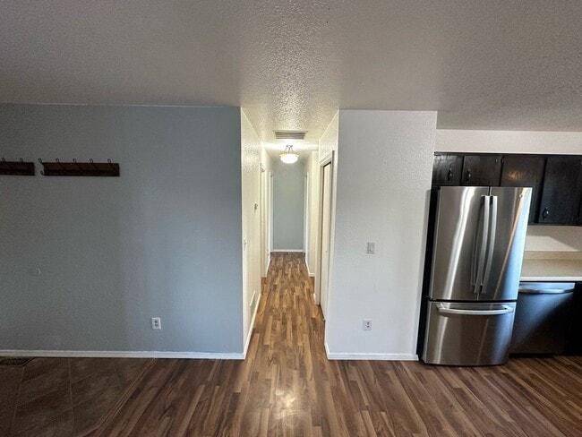 Building Photo - 2 Bedroom, 1 Bathroom Ranch-Style Single Home