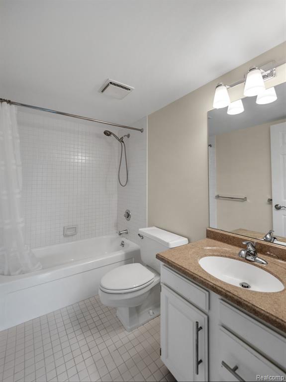 Building Photo - 411 S Old Woodward Ave