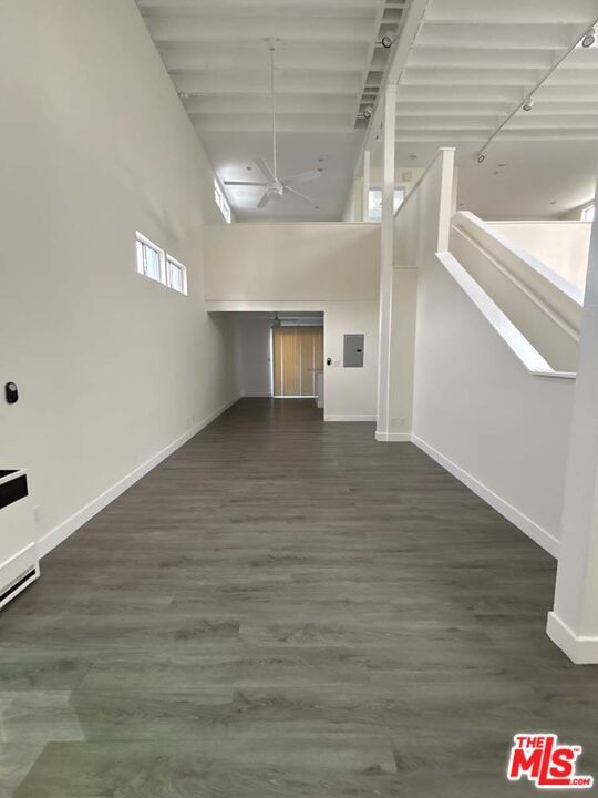 Building Photo - 915 Broadway St