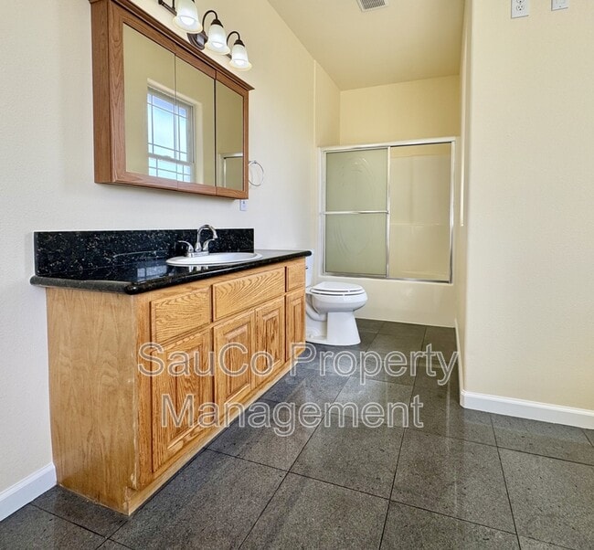 Building Photo - 2485 Meridian Dr