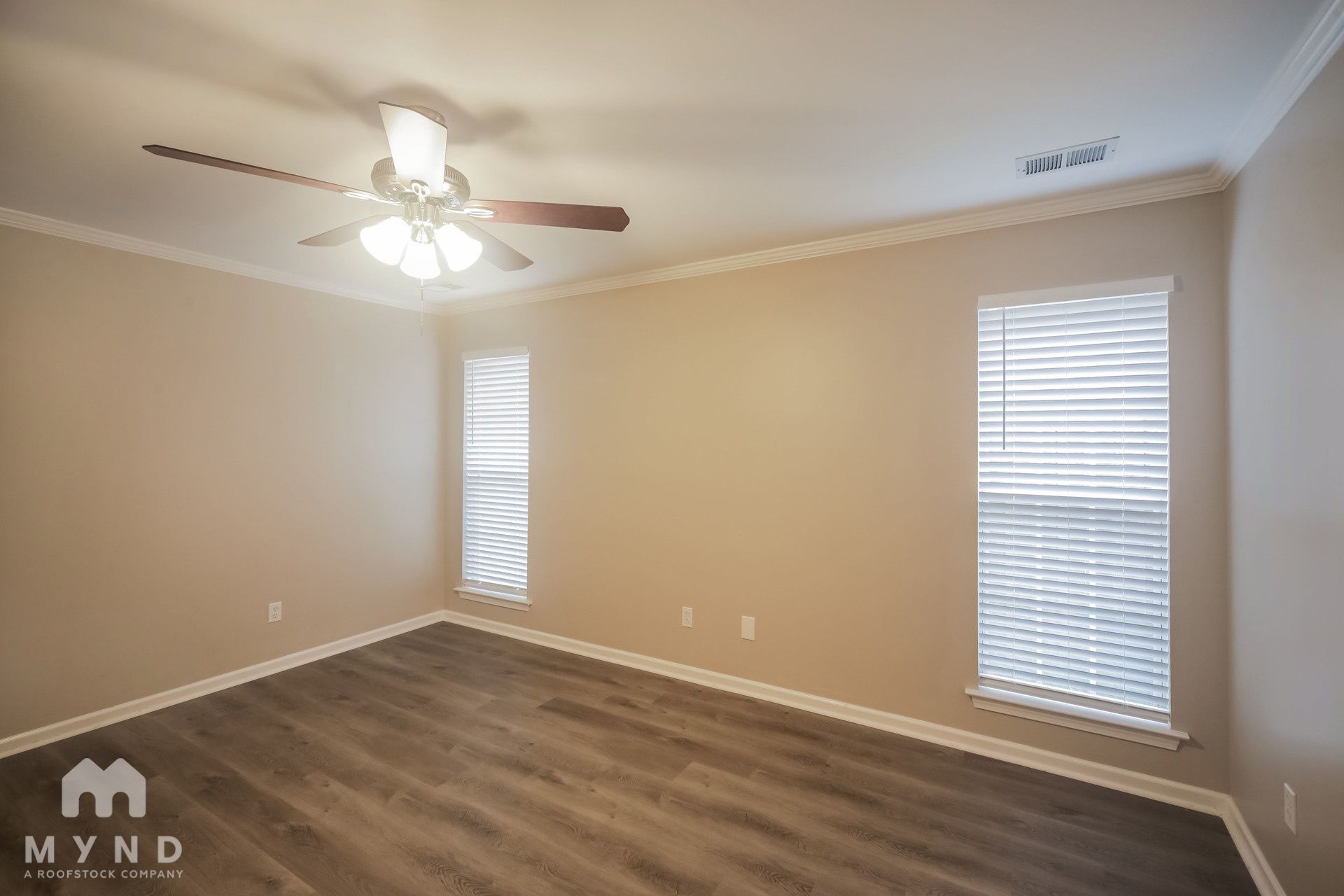 Building Photo - 1115 Warwick Pl