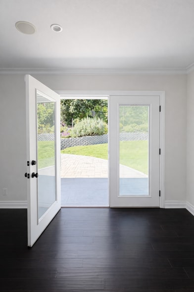 Building Photo - 19275 Cresthaven Ln