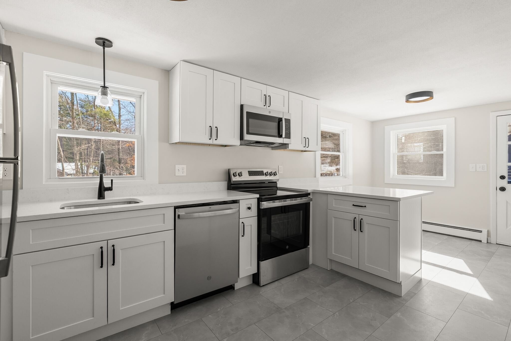 Building Photo - 41 Scadding St