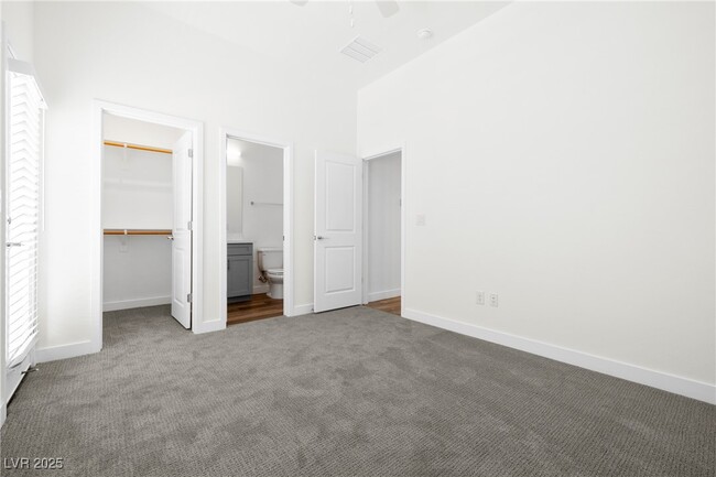 Building Photo - 11480 Roaring Peak Dr