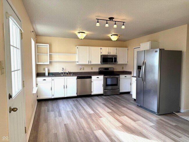 Building Photo - 11835 Buck Creek Cir