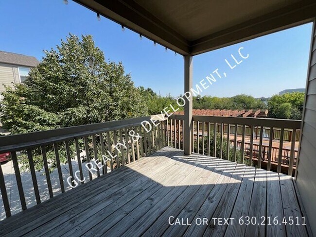 Building Photo - 1513 Bristol Ln