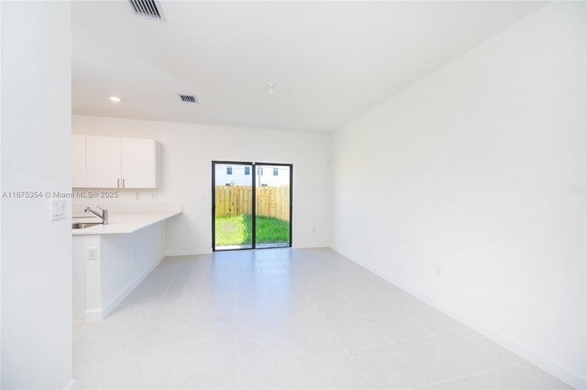 Building Photo - 28613 SW 132nd Ct