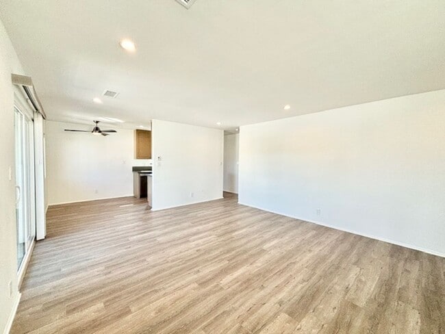 Building Photo - 136 Ventura Ave