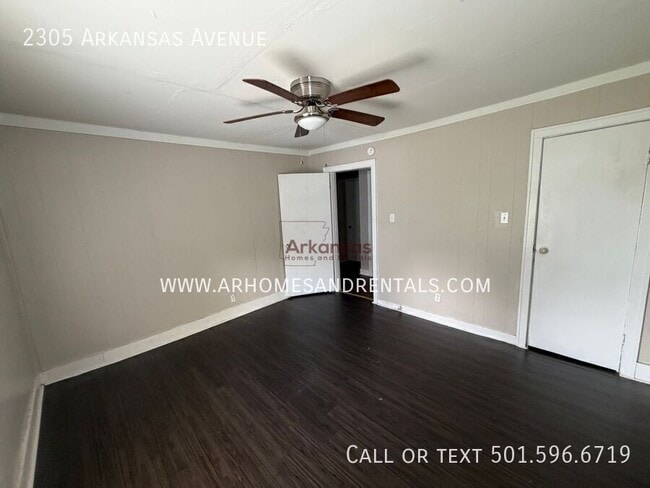 Building Photo - 2305 Arkansas Ave