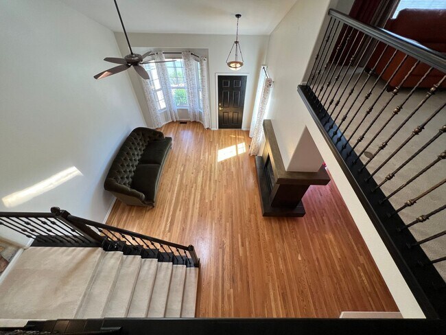 Building Photo - Splendid Townhome in Castle Pines