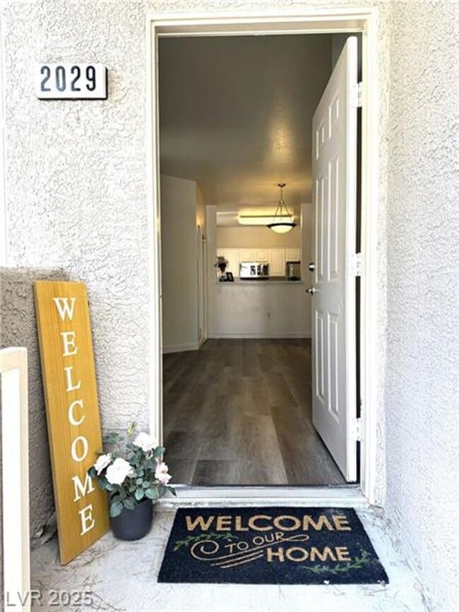 Building Photo - Well-maintained condo located in a convenient Southwest Las Vegas community. Attached 2 car garage.