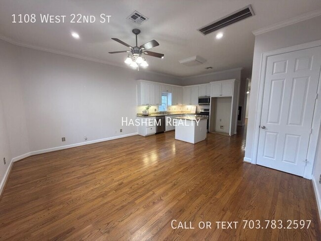 Building Photo - 1108 W 22nd St