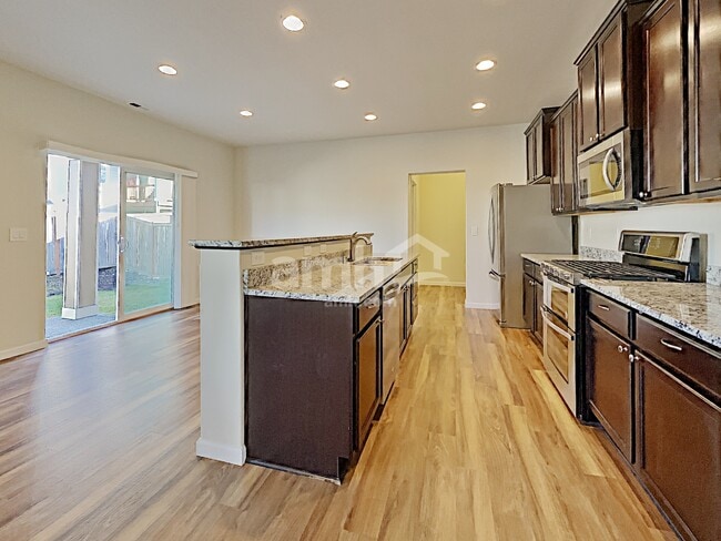 Building Photo - 14017 67th Ave E