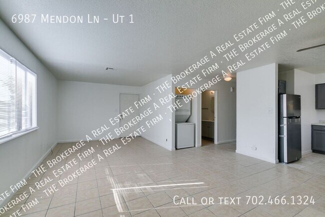 Building Photo - 6987 Mendon Ln