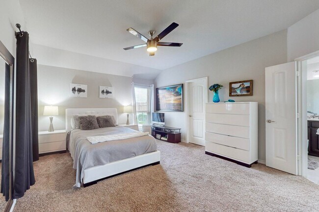 Building Photo - Lakeview Bliss: Your Dream Home Awaits! Community Pool and Park