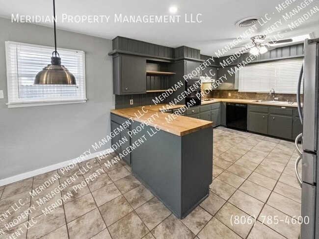 Building Photo - 4917 10th St