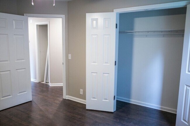 Building Photo - Beautifully Renovated 3BR House in Berry Hill!