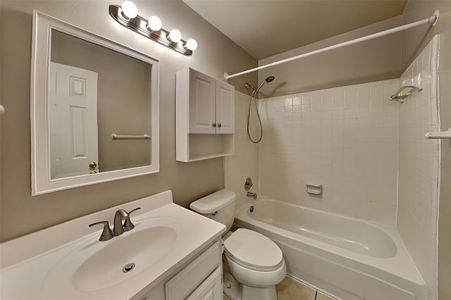 Building Photo - 3100 Fairgate Dr