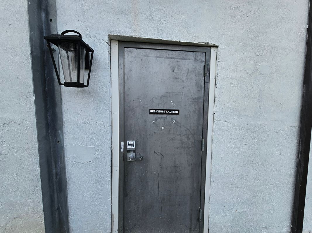 Building Photo - 94-96-96 Edwards St